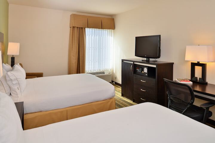 Room 105 of 150