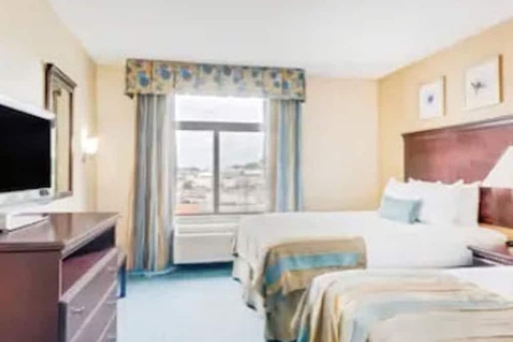 Room 7 of 17