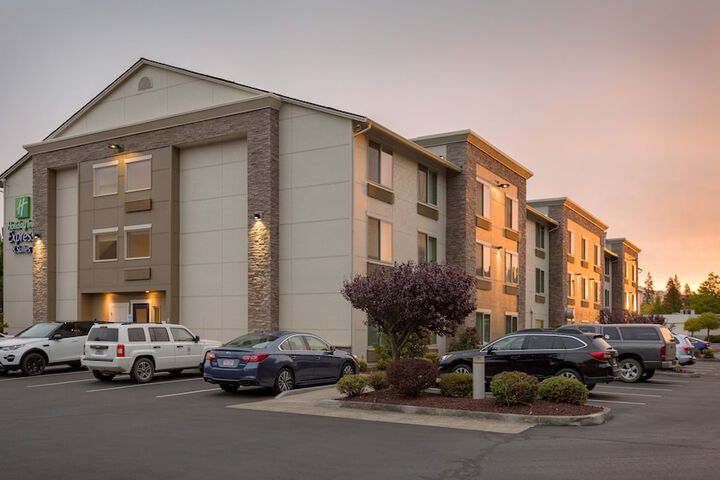 Holiday Inn Express & Suites Hood River by IHG