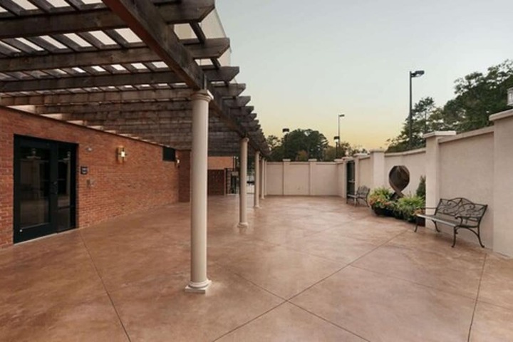 Terrace/Patio 69 of 72