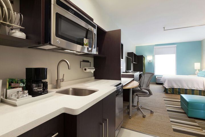 Room 11 of 34