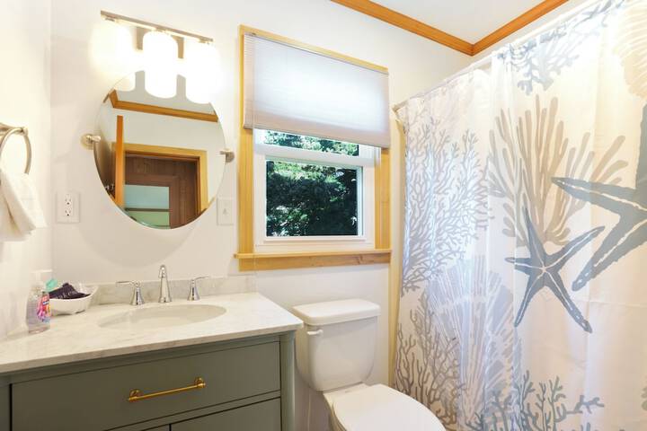 Ocracoke Harbor Inn