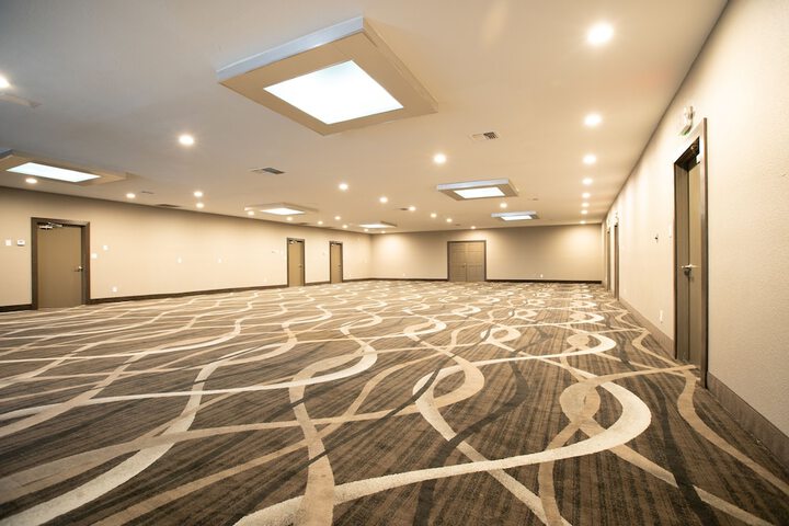 Ballroom/Hall 25 of 25