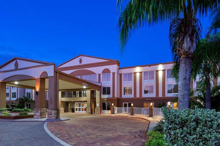 Best Western Plus Ambassador Suites Venice