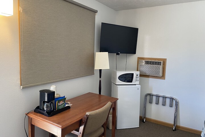 Room 12 of 41