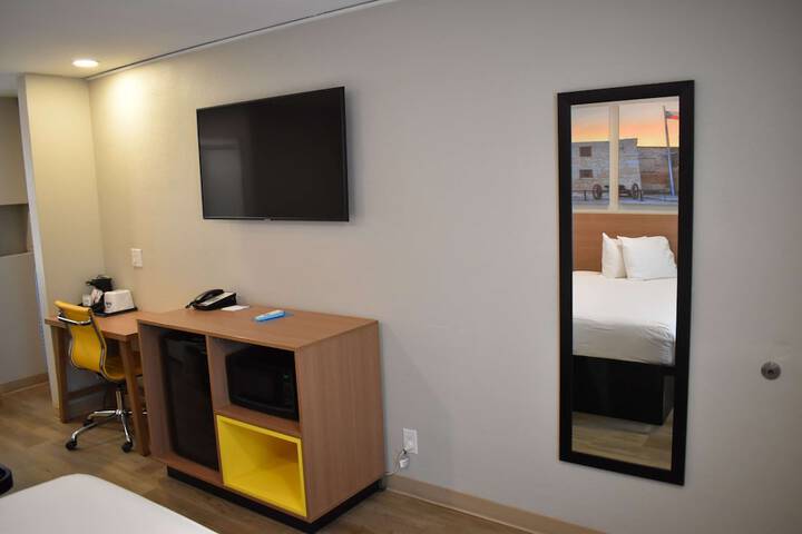 Room 10 of 26