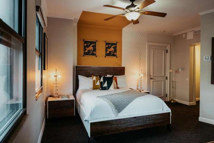 Room 16 of 43