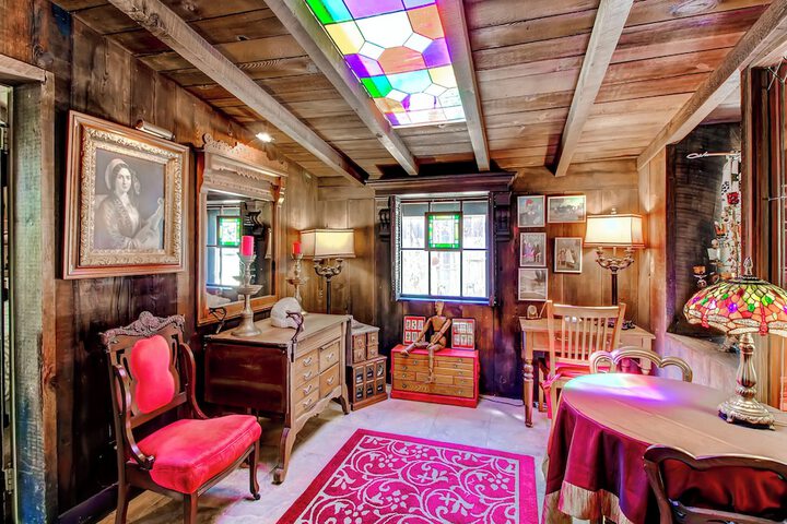 Converted Barn in Sebastopol w / Private Patio!