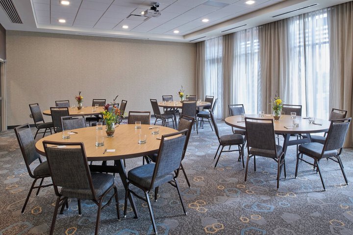 Courtyard by Marriott Petoskey at Victories Square