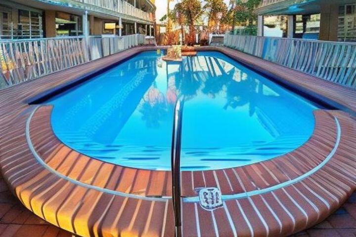 Thunderbird Beach Resort