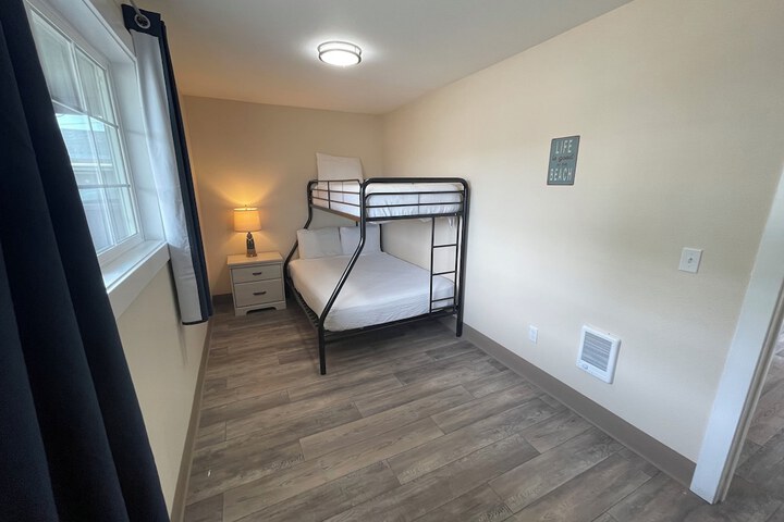 Room 86 of 179