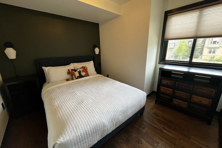 Room 40 of 83