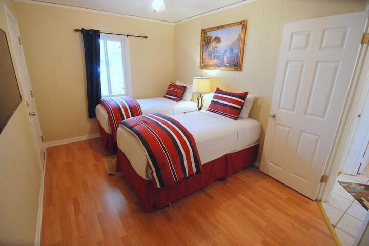 Room 34 of 44
