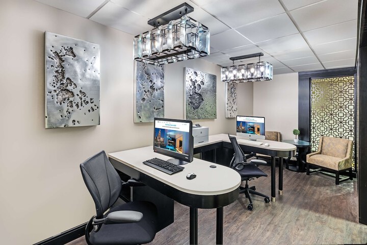 Business Center 46 of 50