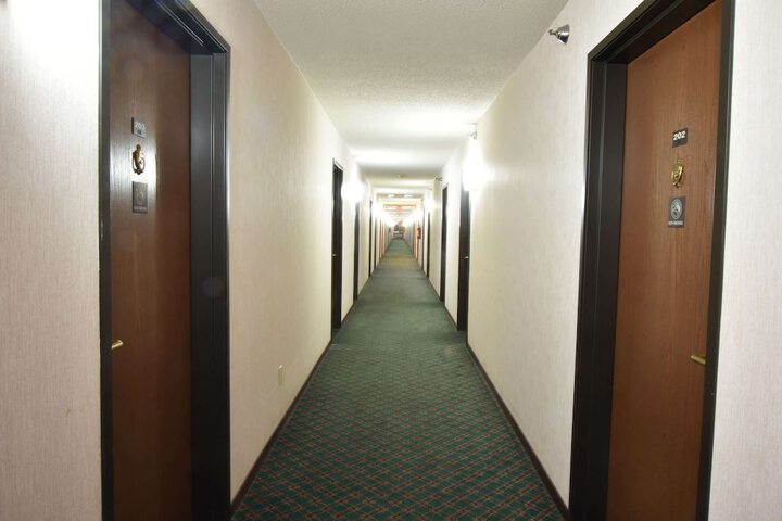 Room 41 of 47
