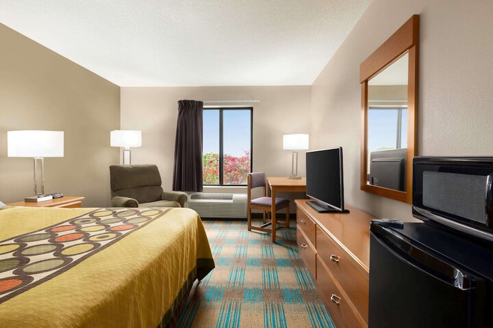 Room 20 of 37