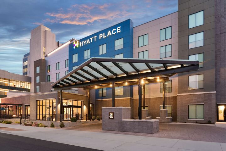 Hotel 5 of 60