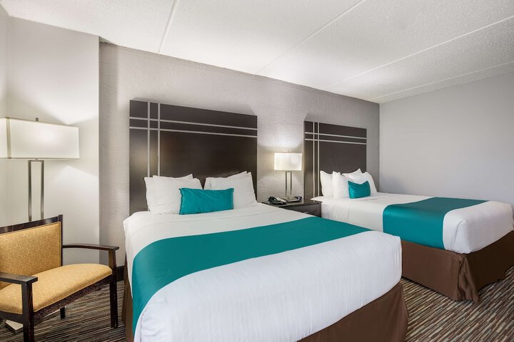 Best Western Waukesha Grand