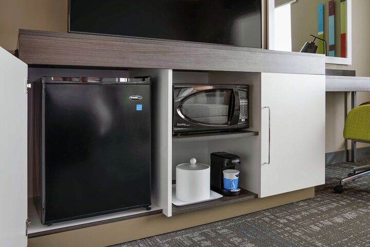 Hampton Inn & Suites Chicago Waukegan