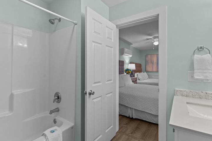 Loggerhead Inn & Suites