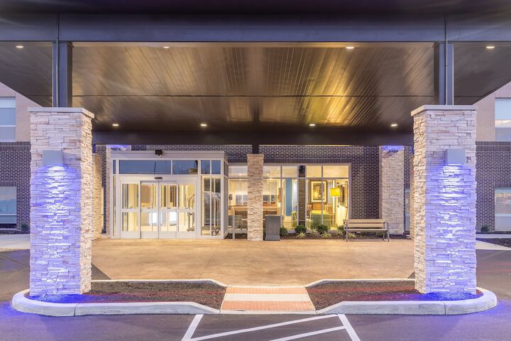 Hotel 5 of 33