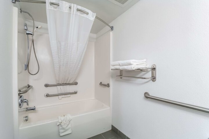 Quality Inn & Suites Augusta I-20