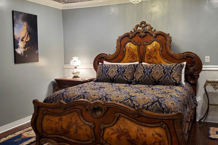 Room 114 of 162