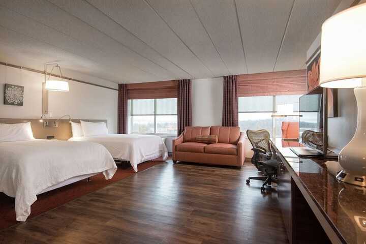 Room 16 of 37