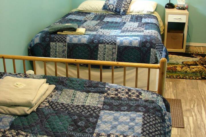 Room 8 of 13