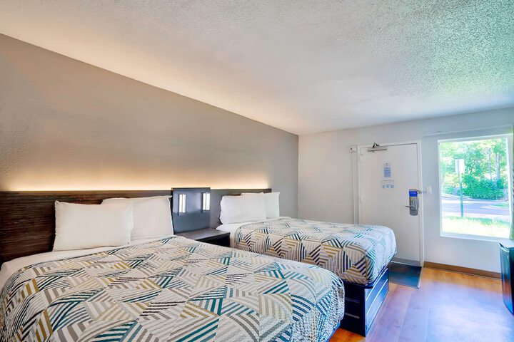 Room 26 of 32