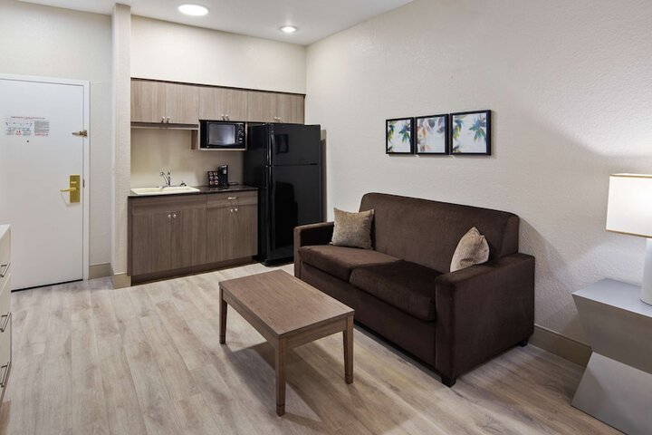 Room 20 of 29