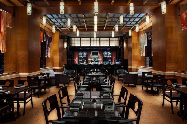 Dining 86 of 170