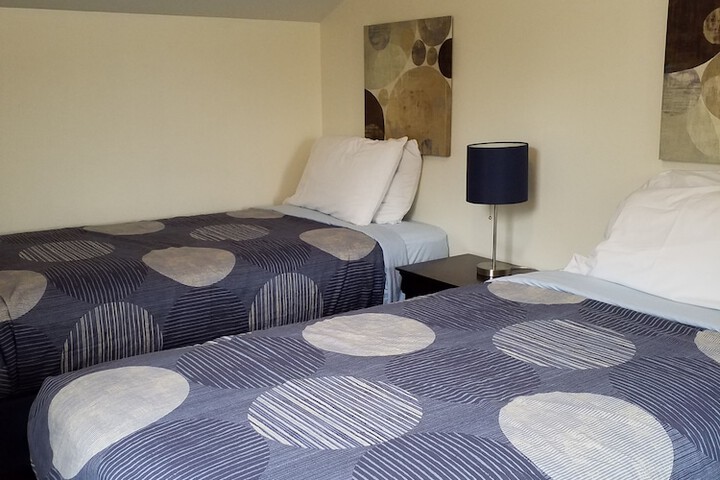 Room 27 of 127