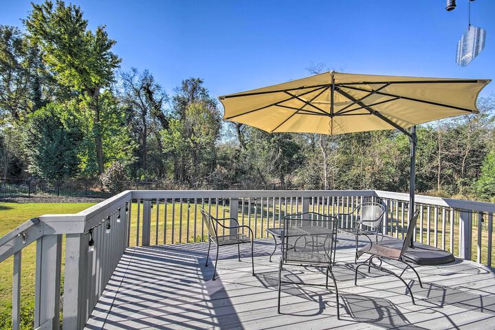 North Augusta Getaway w / Large Deck & Yard