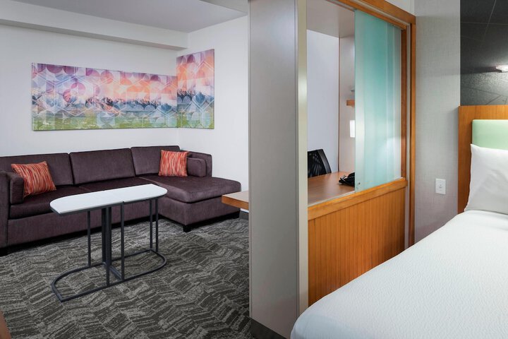 Room 18 of 26