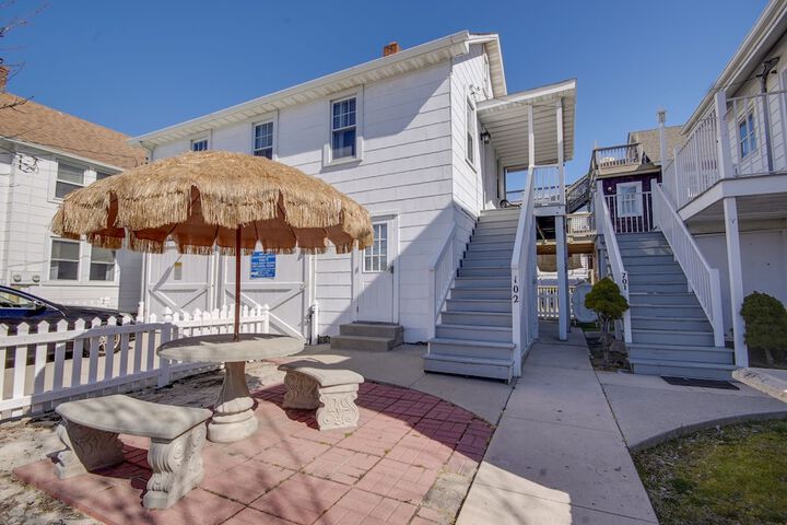 Terrace/Patio 165 of 167