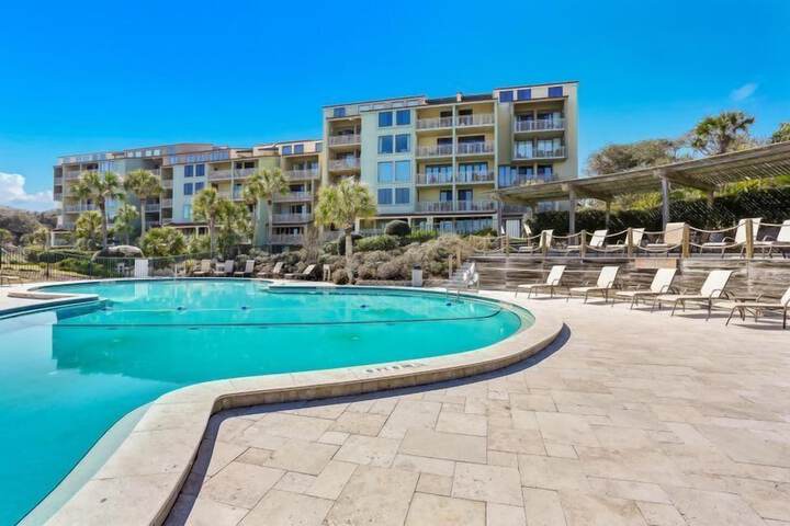 Pool 4 of 41
