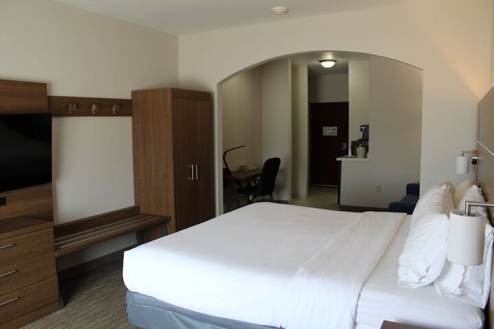 Room 46 of 58