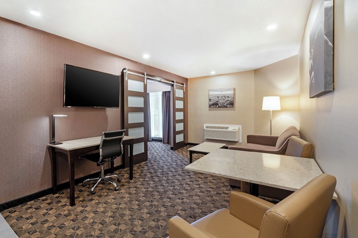 Room 48 of 58