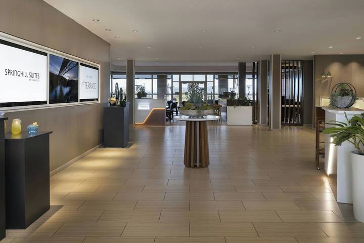 Hotel Interior 10 of 75