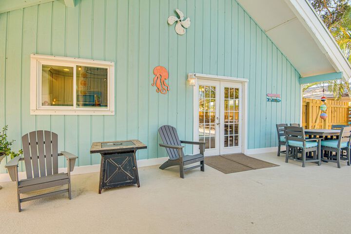 Cape Canaveral Cottage w / Pool - Walk to Beach!