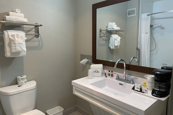 Room 14 of 46