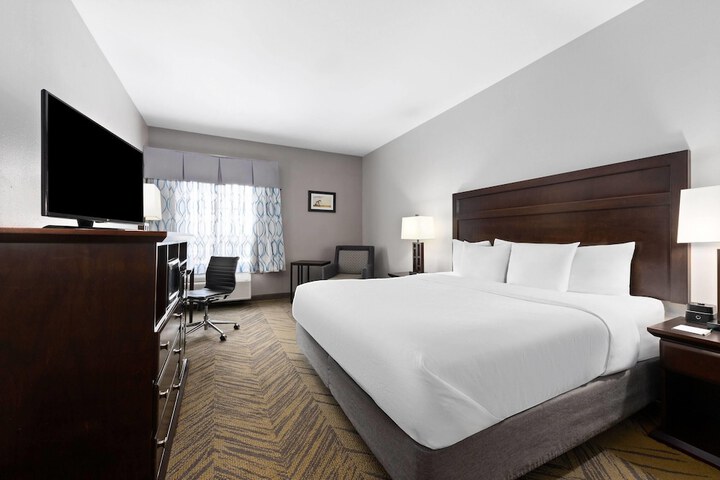 La Quinta Inn & Suites by Wyndham-Brookshire-West Katy