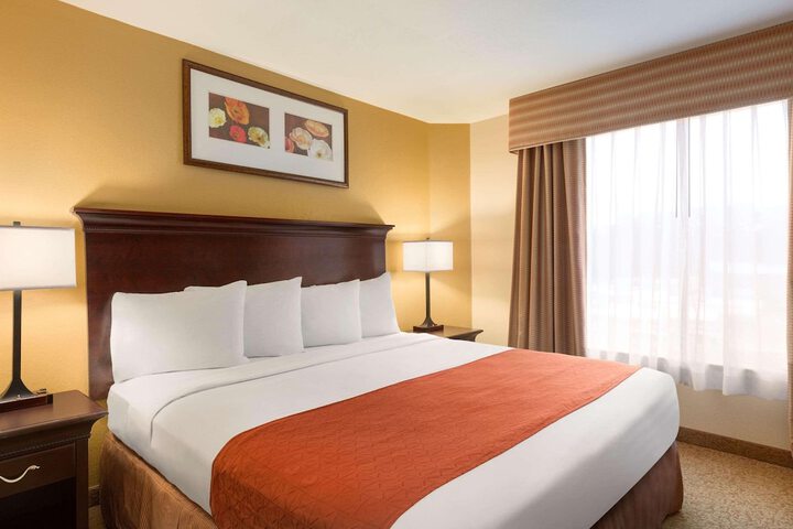 Country Inn & Suites by Radisson Savannah I-95 North, GA