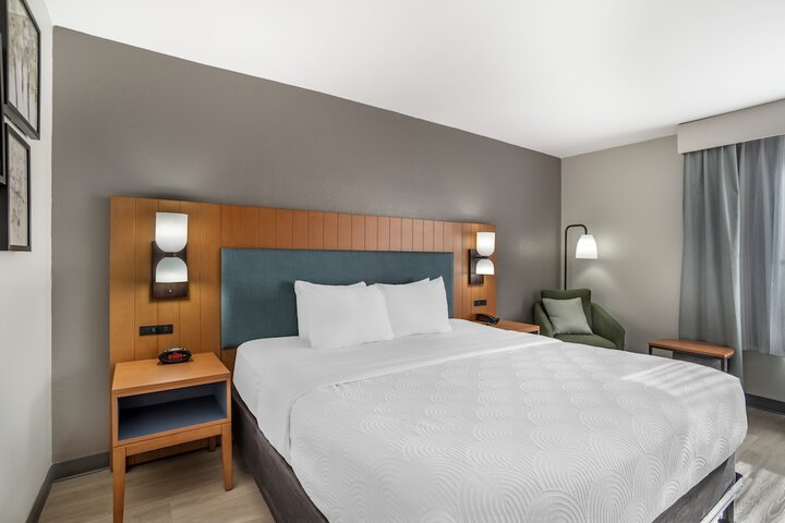 Country Inn & Suites by Radisson Shelby, NC