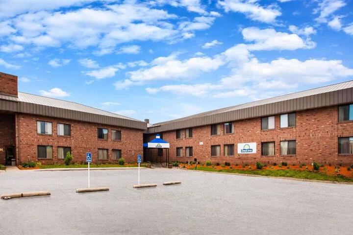 Days Inn by Wyndham Midland