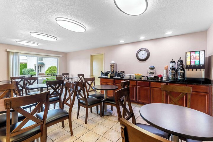 Quality Inn & Suites Vancouver - Hazel Dell