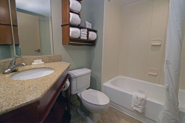 Room 15 of 32