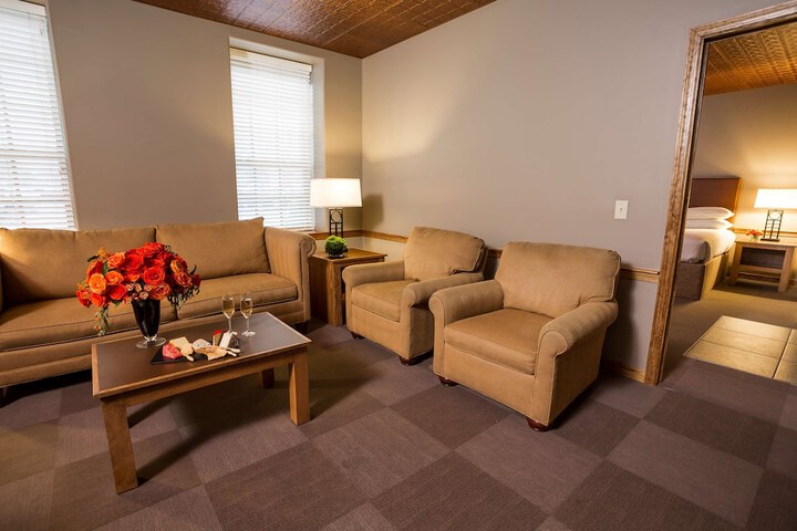 Room 15 of 52