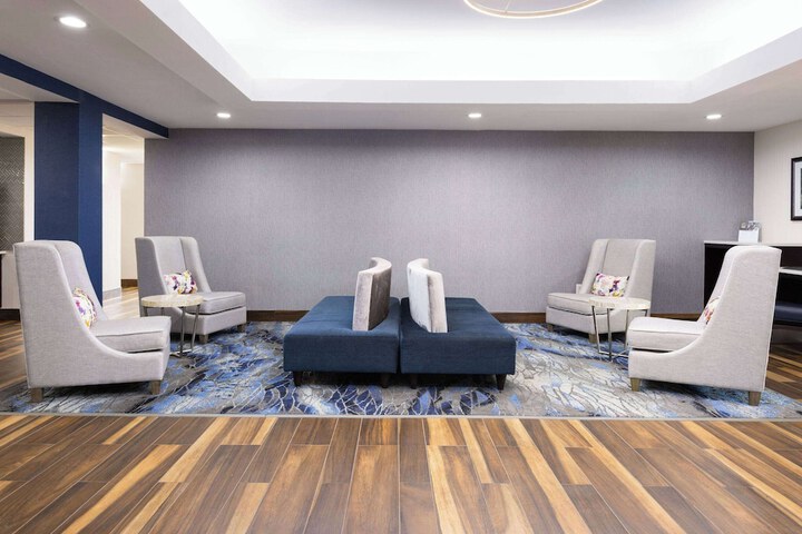 Hotel Interior 10 of 77
